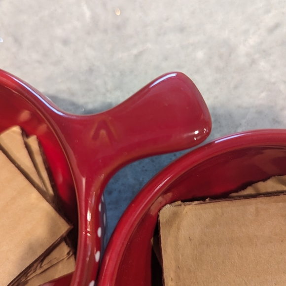 Crate & Barrel measuring cup set - Picture 4 of 16